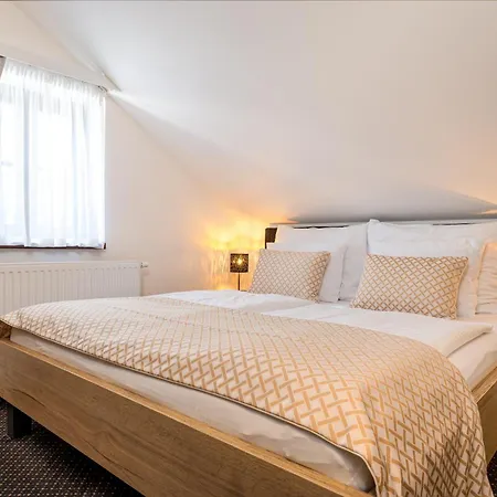 Golden Crown 4* Чески-Крумлов