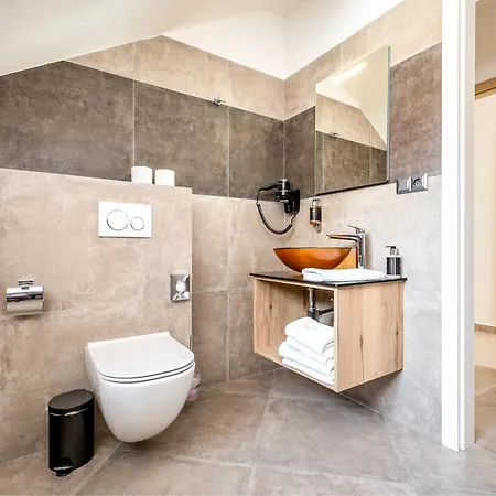 Golden Crown 게스트하우스 체스키크룸로프