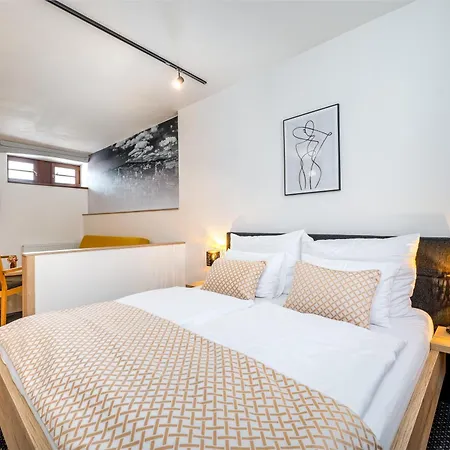 Golden Crown Gasthof